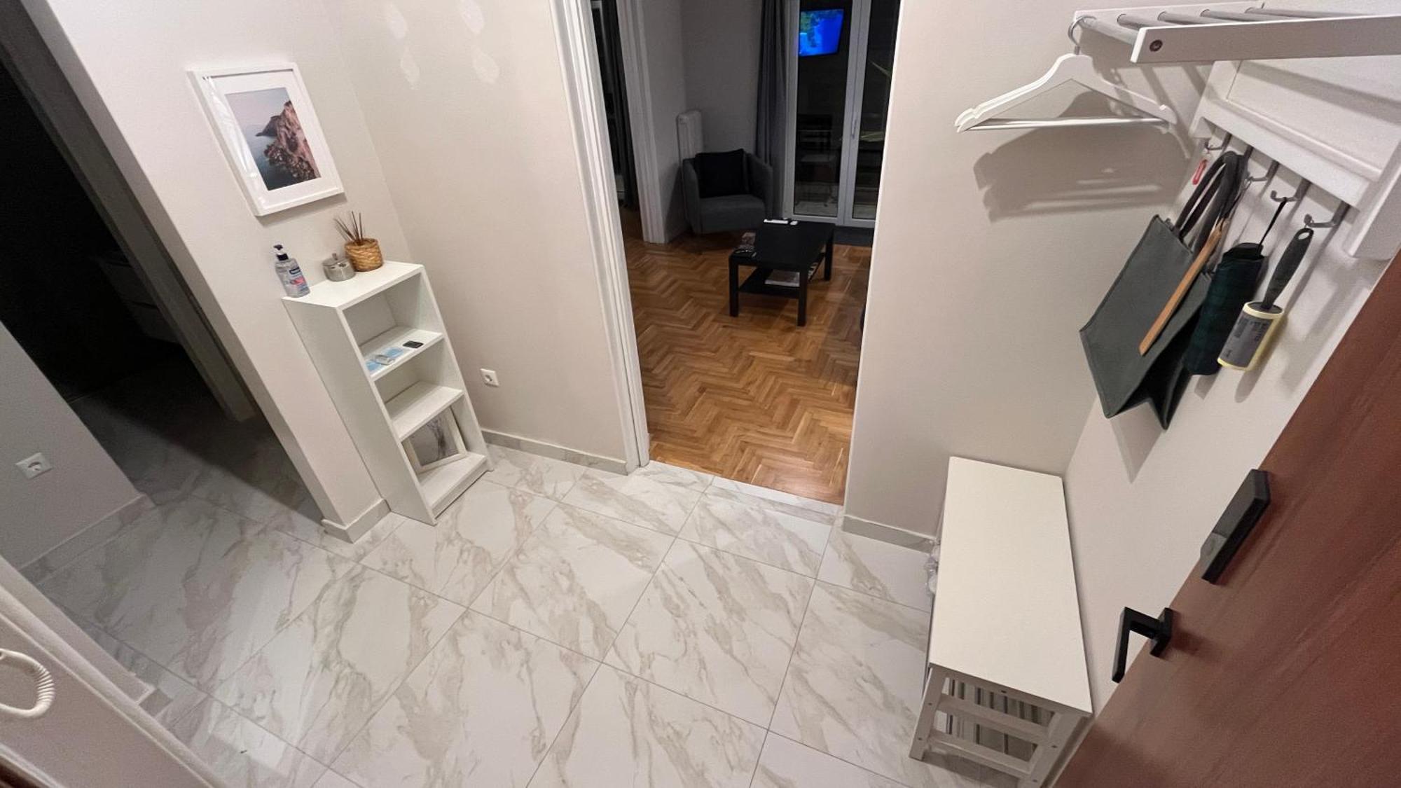 4 Newly Renovated Charming Apartments Steps From Panormou Metro Station 아테네 객실 사진