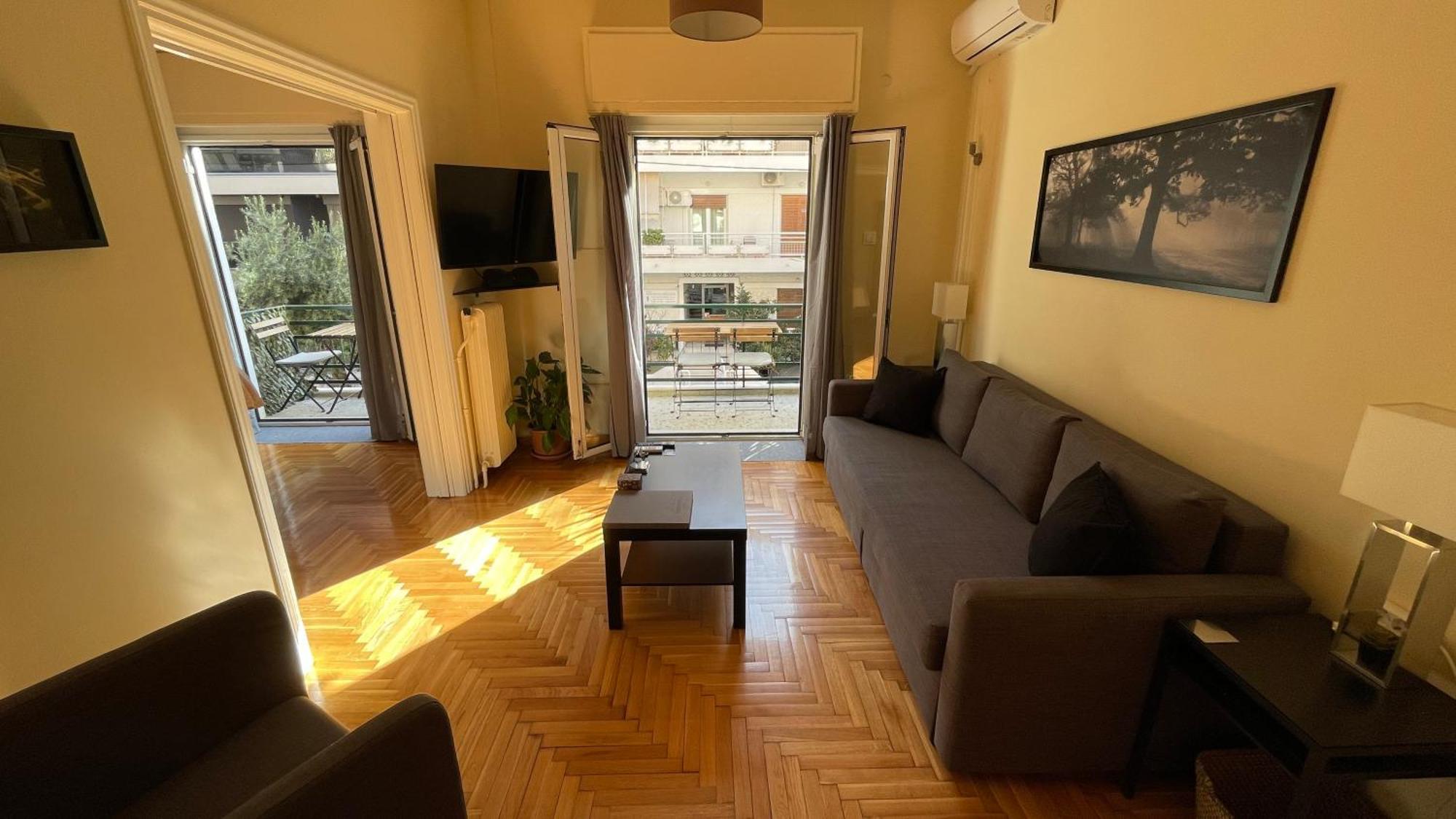 4 Newly Renovated Charming Apartments Steps From Panormou Metro Station 아테네 객실 사진