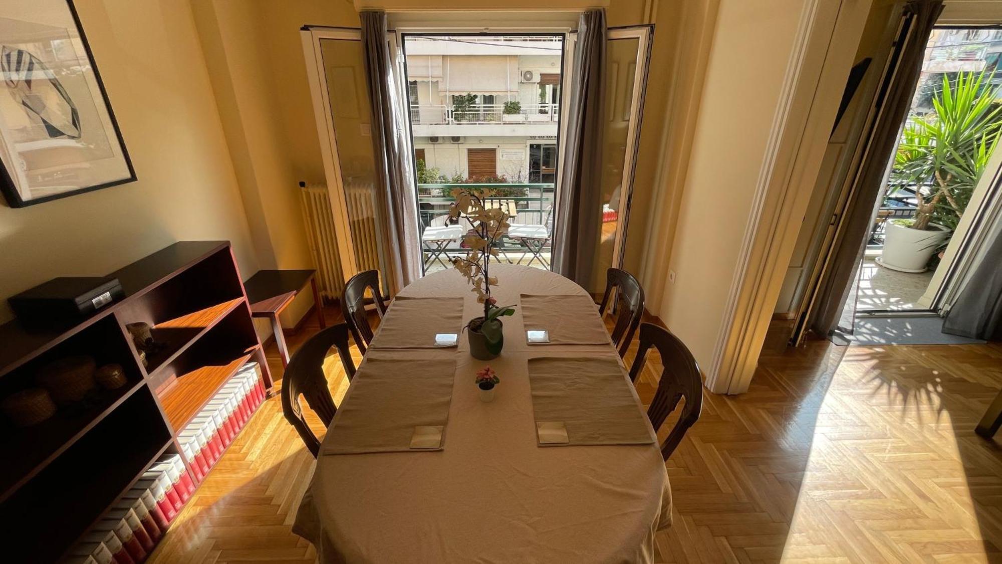 4 Newly Renovated Charming Apartments Steps From Panormou Metro Station 아테네 객실 사진