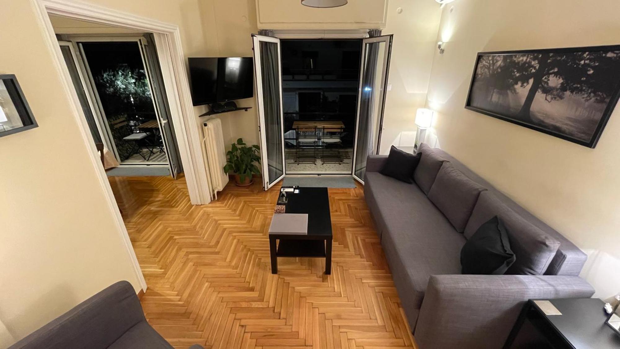4 Newly Renovated Charming Apartments Steps From Panormou Metro Station 아테네 객실 사진