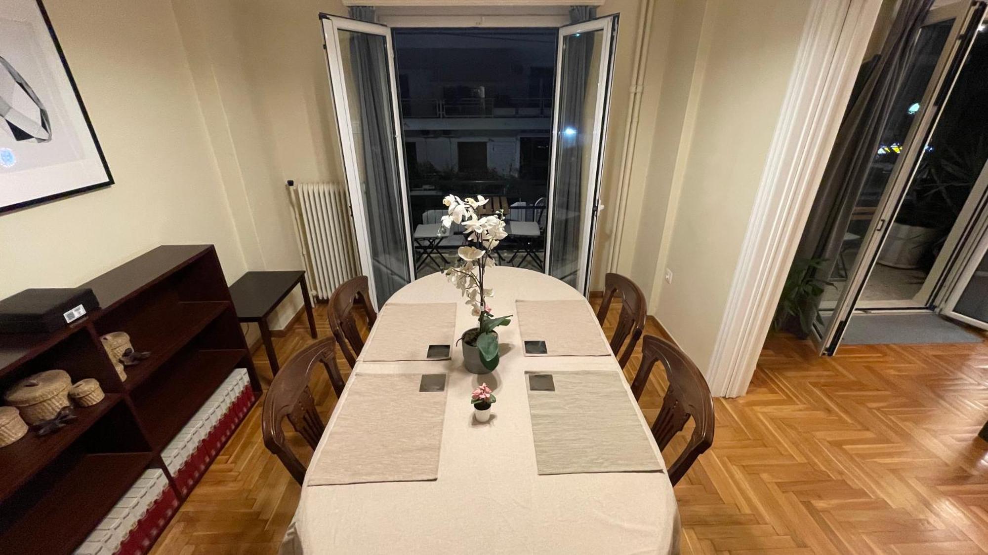 4 Newly Renovated Charming Apartments Steps From Panormou Metro Station 아테네 객실 사진