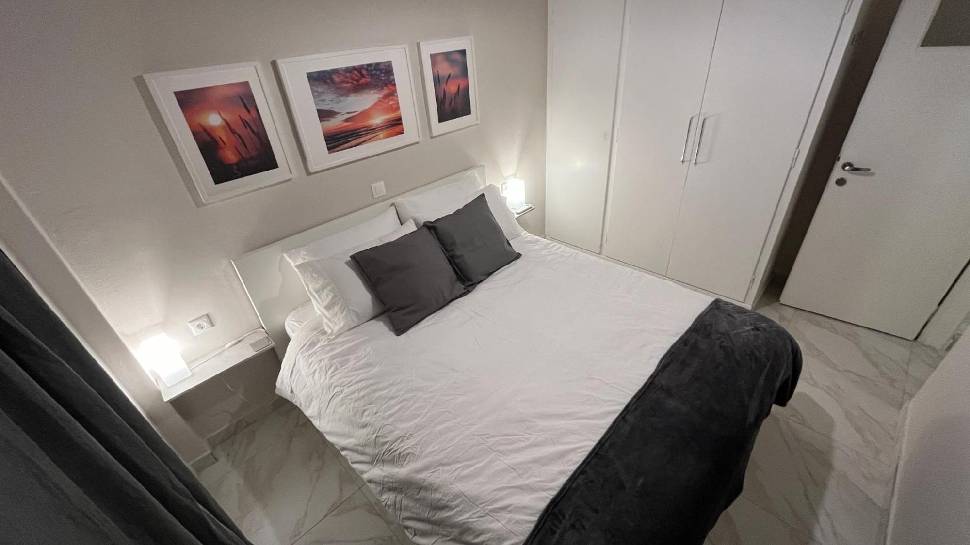 4 Newly Renovated Charming Apartments Steps From Panormou Metro Station 아테네 객실 사진