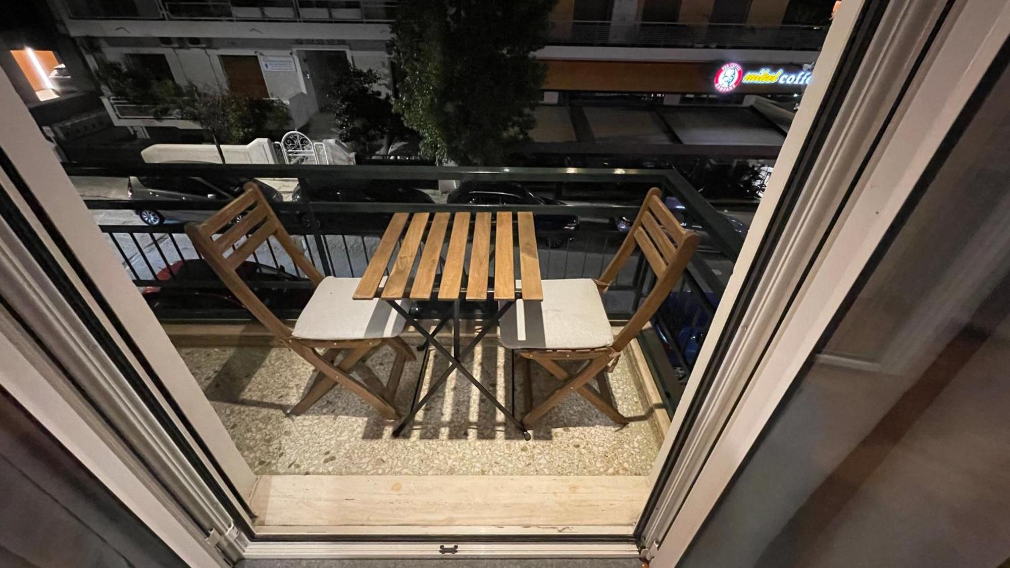 4 Newly Renovated Charming Apartments Steps From Panormou Metro Station 아테네 객실 사진